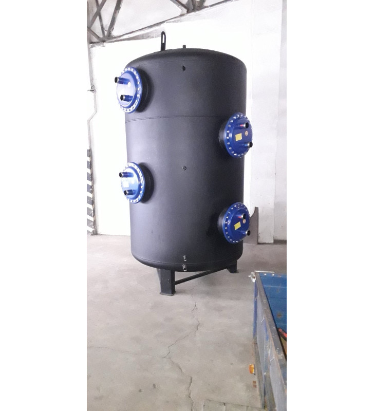 Бойлер ВВТ-004-10000 с теплообменниками Бойлер ВВТ-004-10000 с теплообменниками